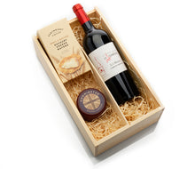 Load image into Gallery viewer, Christmas Cheese and Wine Hamper
